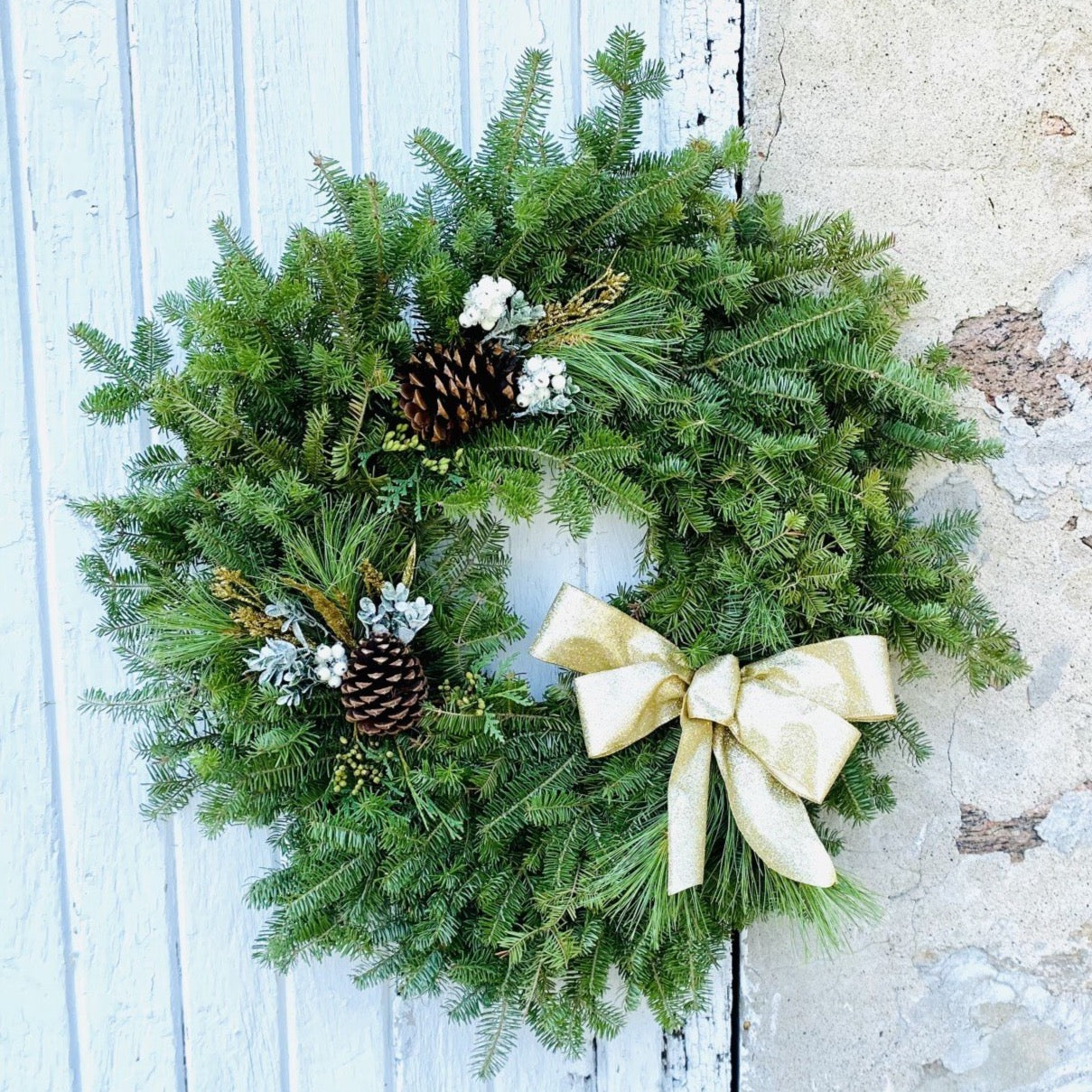 Gold/White Berry Wreath, 24"-Simple and Grand-Simple and Grand